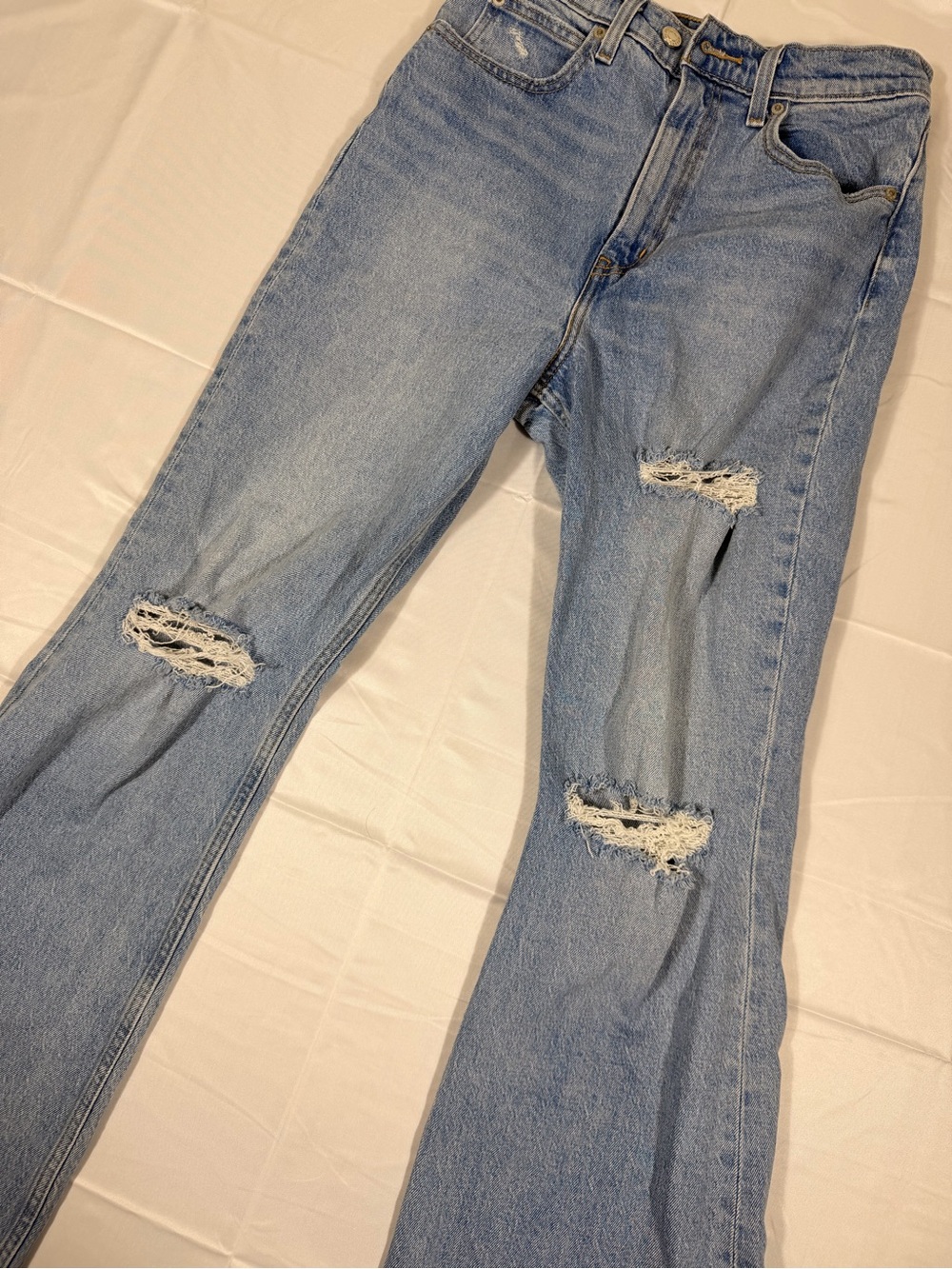 Levi’s 70s High Light Blue Distressed Flare Jeans - Picture 4 of 13